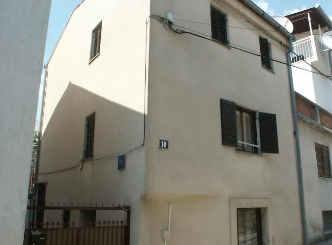 2382a * Novi Vinodolski