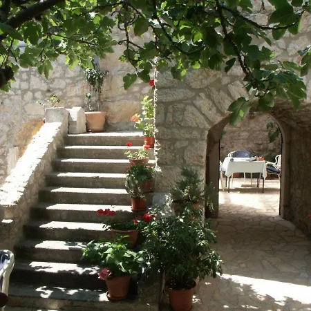 2382a Apartment Novi Vinodolski